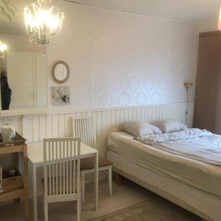 Puutaloasunto 1.8 Km Turun Aurajoelta Apartment Турку Екстериор снимка
